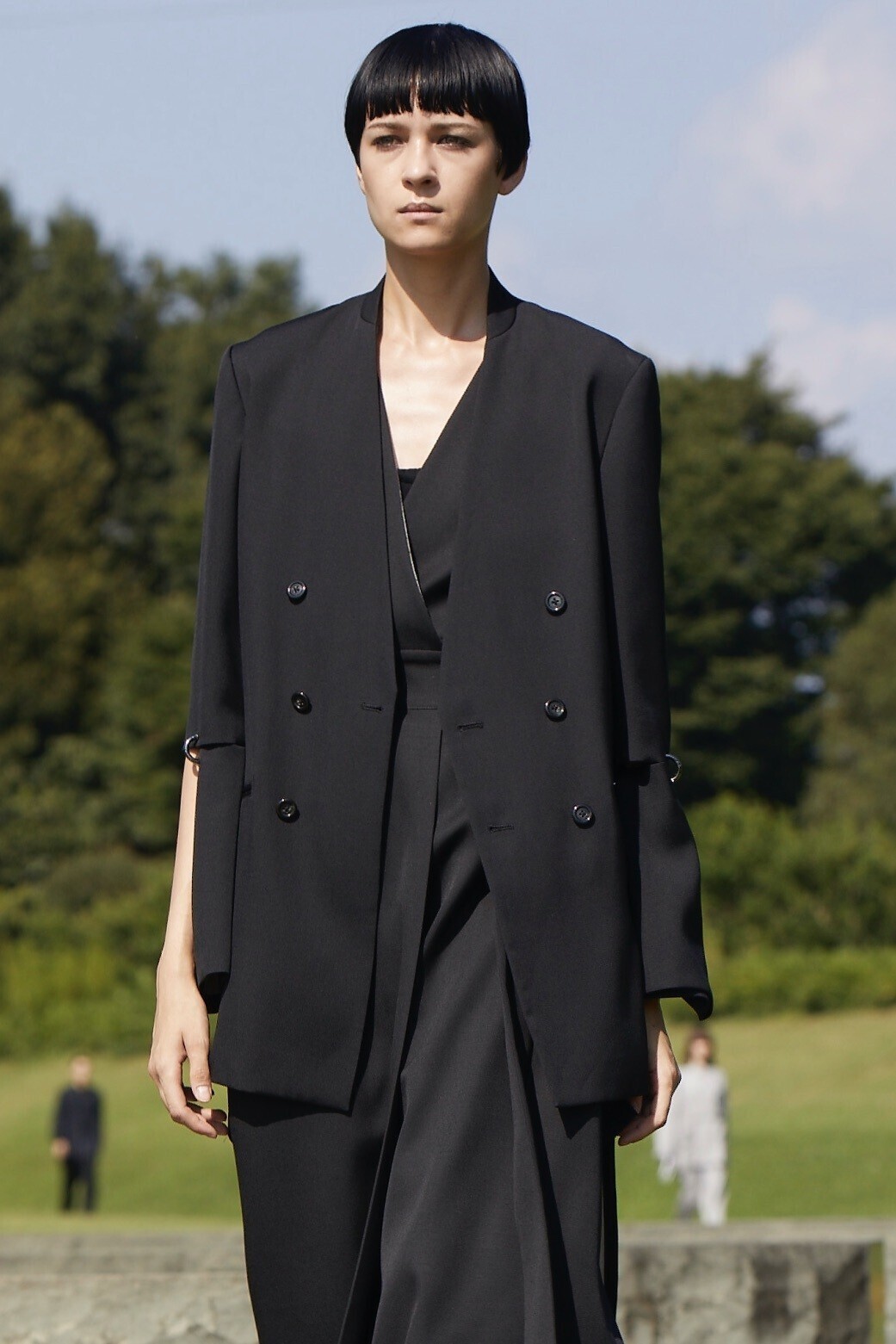 UJOH Piercing Sleeve Jacket