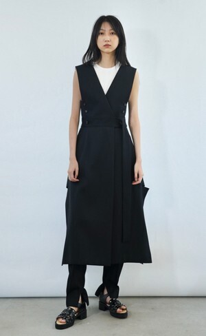 UJOH Separate Slit Dress