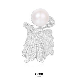 APM Monaco elelgant flowers ring