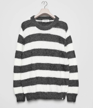 VANQUISH Feather Chenille yarn Stripe Knit