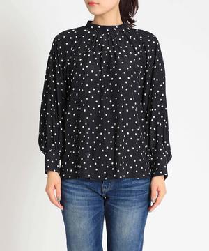 TITE IN THE STORE 割繊シャーリングスリーブモックネックブラウス